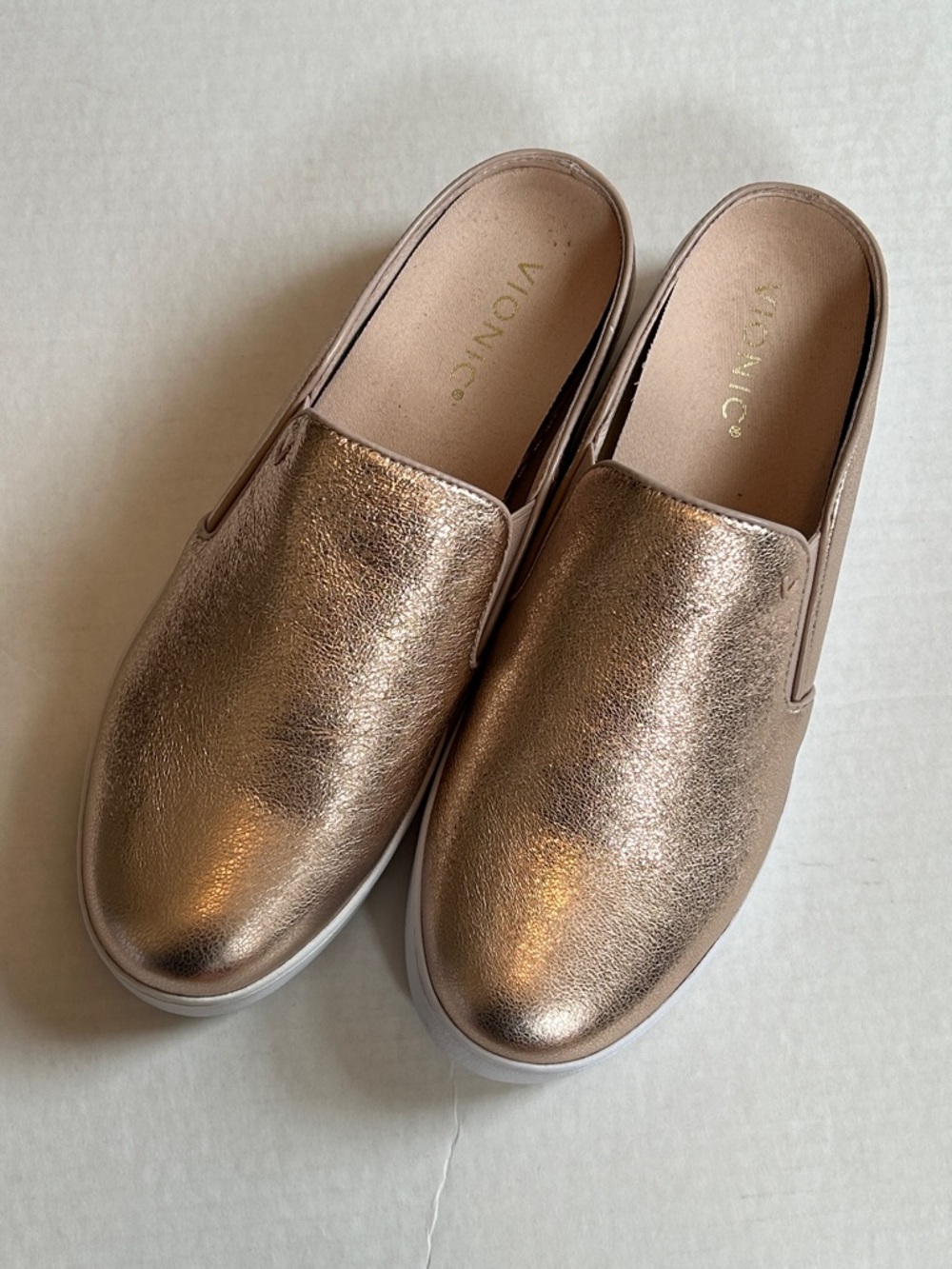 Vionic NEW Metallic Gold Slip-On Mules